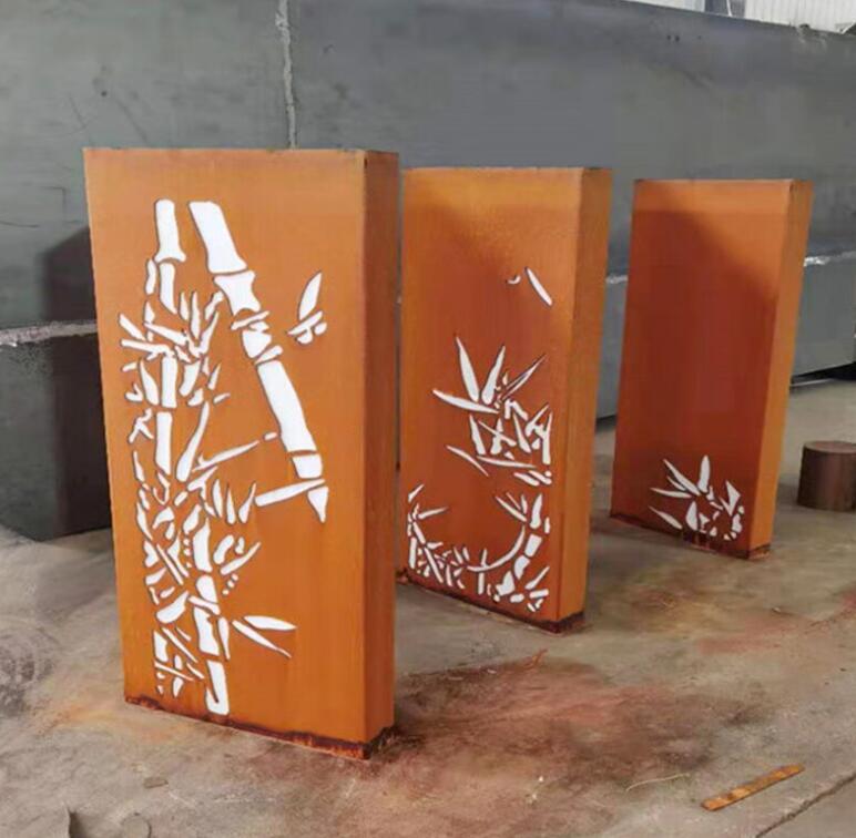 北林锈钢板灯箱